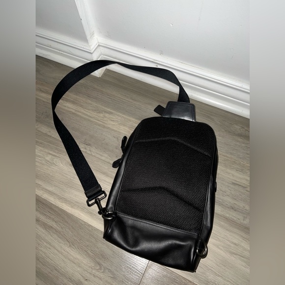 Coach Graham Pack - Picture 2 of 4